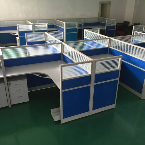 深圳办公场所简约办公屏风桌椅及家具批发定制指南